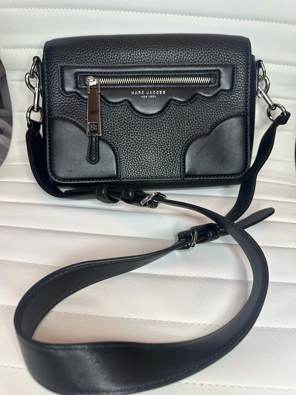 Marc Jacobs Fleur Haze Scalloped Black Pebbled Leather Crossbody Bag